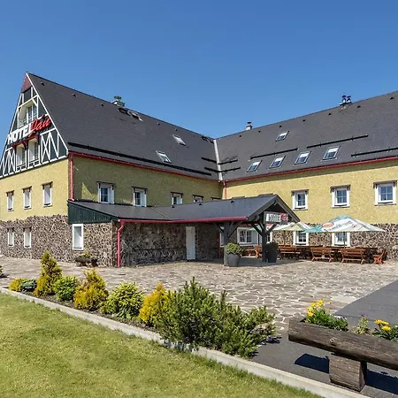 Hotel Jan 3*
