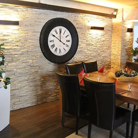 Jan מלון Moldava